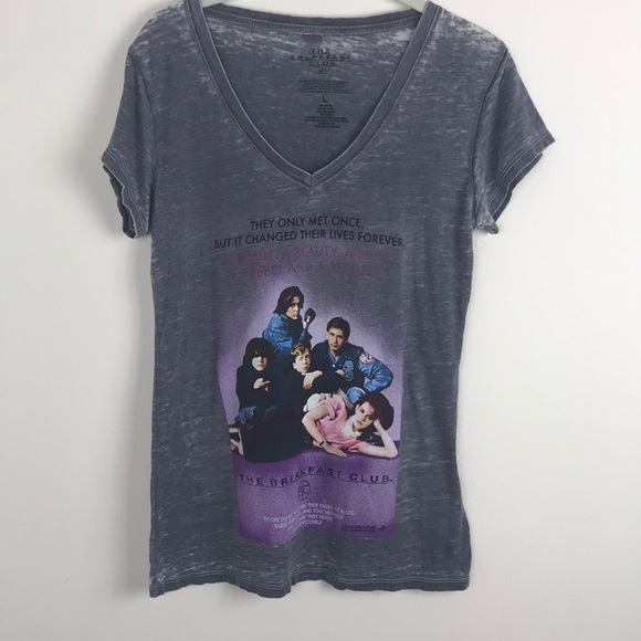 breakfast club Tops - Breakfast Club V-neck graphic T size large EUC